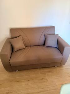 La DA MA Shila Winter Escape