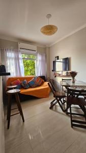 Guarujá praia do Tombo-Astúrias a 200m da areia