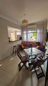 Guarujá praia do Tombo-Astúrias a 200m da areia