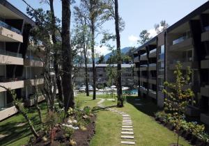 Entorno Natural, cerca del centro de Pucón Parking Privado