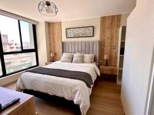 New condo apartment - 1 Queen