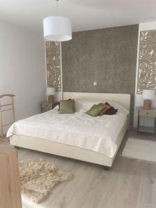 Holiday Home Beachfront in Balatonboglar 54818