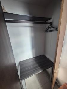 Cuarto amoblado en la Loma del Indio, El Poblado con vista a la ciudad