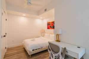 Vibrant 1BR1BA, Pool, Gym, Rooftop, Laundry, Parking