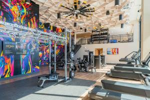 Vibrant 1BR1BA, Pool, Gym, Rooftop, Laundry, Parking