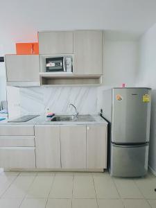 02Nice room phuket town near Shopping Malls and Naka night market