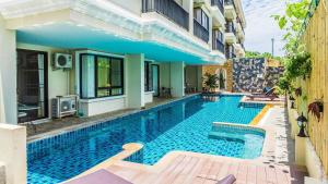 Cozy 2 Bedrooms - The Lago Nai Harn by AHP
