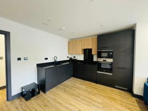 Luxury New 1 bd apartment London WD6