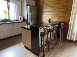 Casa no interior com piscina- seu lugar de descanso