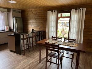 Casa no interior com piscina- seu lugar de descanso