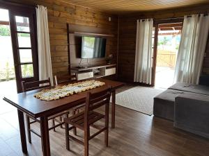 Casa no interior com piscina- seu lugar de descanso