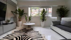 Apartamento Luxuoso e moderno no Leme e Copacabana !