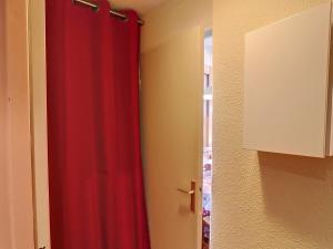 2 pièces 4 pers, balcon, parking aux Menuires - FR-1-178-401