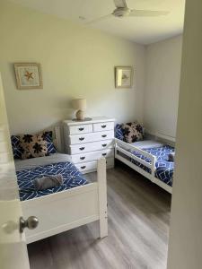 Rural Self Contained 3 bedroom Cottage on acreage,