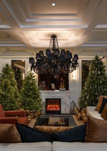 The Savile French Quarter, by Harrys Collection