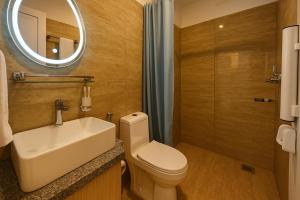 Royal Chamber Rooms Restaurant & Rooftop Bar - Near Pashupatinath & Airport