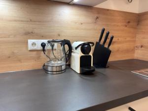 Bright Rooms, 6 Minutes to Metro U3