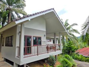 Krabi Green Hill Pool Villas