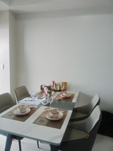 Cozy Retreat 3 BR unit The Bayshore