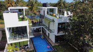 Mates Villa