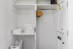 Blueground Tribeca doorman gym roof deck NYC-1365