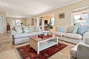 Sunny Thesen Islands Cottage