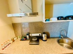 Sukoon Stay Pool Yashobhoomi IGI Airport