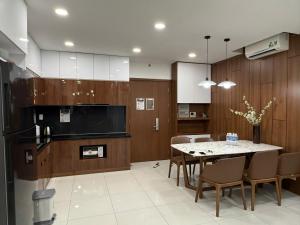 Toàn bộ 4 Phòng ngủ 5 giường District 4