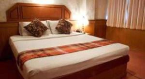 Sakol Grand Palace Hotel