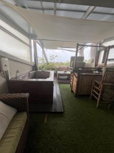 My Dream Wedding Apartments