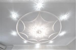 Современная видовая квартира возле Аркадии и парка Победы с балконом