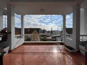 Nhà Mận - Plum House