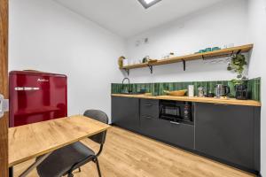 Królikarnia Apt - 60m2, Parking, Balcony - by Rentujemy