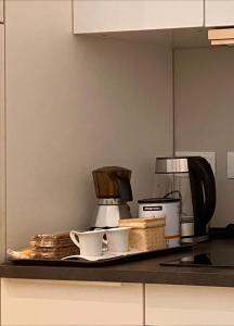 ROSSENA HOME tranquillo appartamento, con giardino, vicino al centro ed allOspedale Santa Maria Nuova SMN