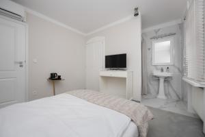 Foksal 1A Studio Apartments by Solarento