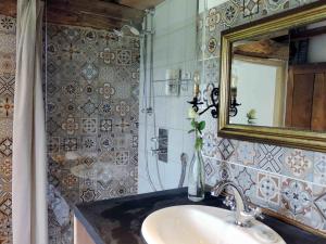 Maisons de vacances Domaine LVD avec SPA, bois et riviere privee : photos des chambres