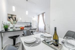 Puskinova 100m2 6 beds Apartment City Center Kosice