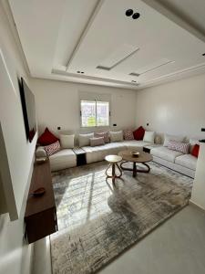 Appartement 2 chambres neuf Marjane Rte de Casa