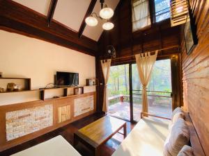 Khaokhoherbary OrganicFarm&Resort