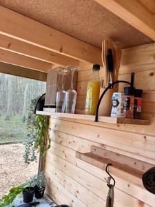 Bubbeltent in bos met hottub, 20m Amsterdam