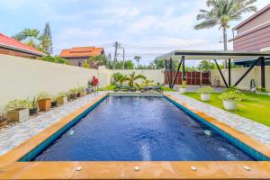 Villa neuve tout confort, en zone tranquille proche de toutes commodites