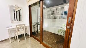 Vintage 83 Tangalle
