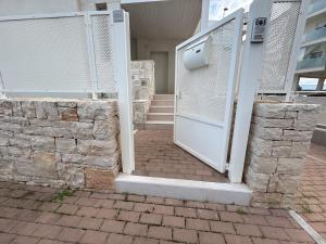 Donna Gemella - Home