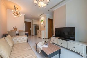 Hana Luxury - Landmark 81 - vinhome central park