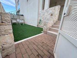 Donna Gemella - Home