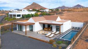 Casa Magafral in Tindaya with heated pool