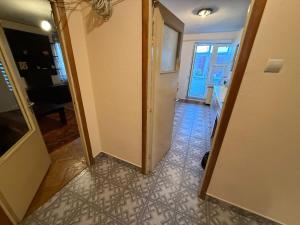 Apartament decomandat , 2 camere