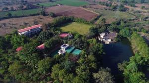 Paresh Holiday Resort