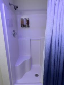 Modern 2bed 2 bath condo