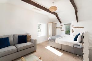 Cosy 1 bedroom Cottage - Great location & Parking